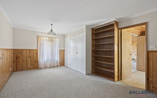 Plenty of Room to Move, Three Bedrooms, Two Living, Double Carport Plus Shed