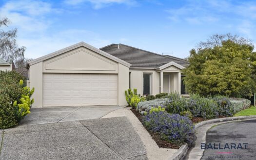 Relaxed Family Home In Private Location