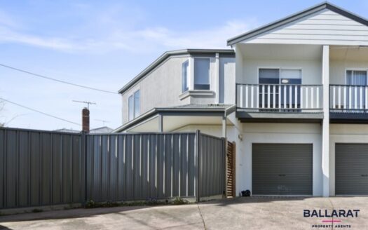 Spacious Two Bedroom Townhouse with Single Garage