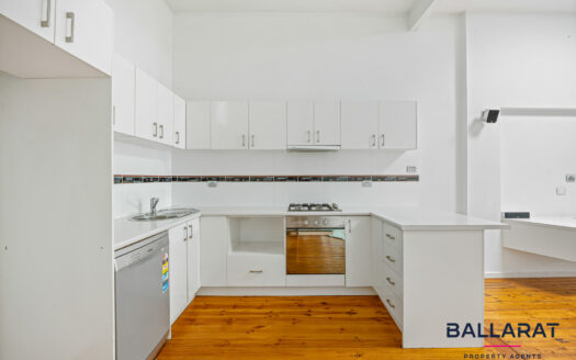 Two Bedroom Apartment in Great Location