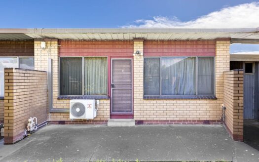 Low Maintenance Unit Close To The Cbd
