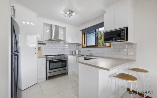 Three Bedroom Home in Great Location with Shedding!