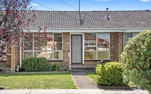 Renovated One Bedroom Unit in Quiet Complex