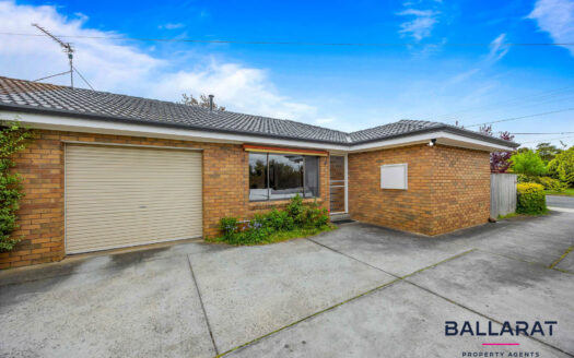 Spacious Two Bedroom Unit in Brown Hill