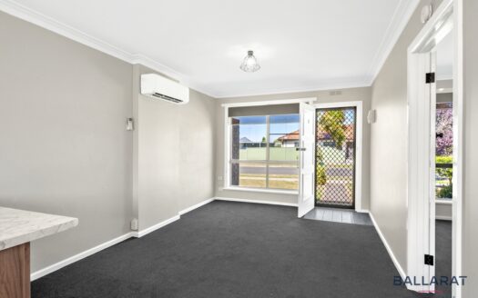 Renovated One Bedroom Unit in Quiet Complex