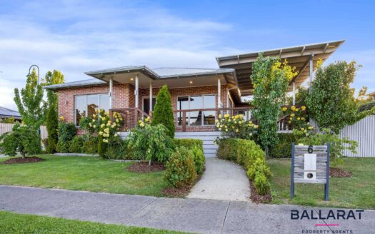 Stunning Four Bedroom Large Family Home with Premium Features
