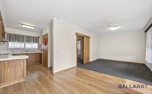 Well Presented Two Bedroom Unit