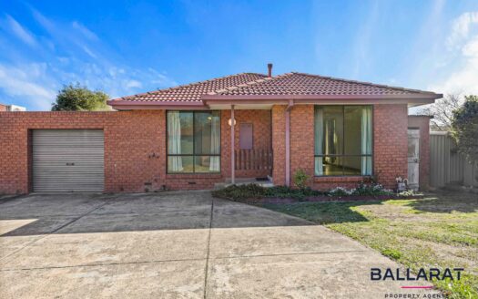 Renovated Two Bedroom Unit with Single Garage