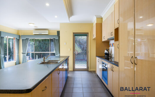 Beautifully Appointed 4-Bedroom Home in Prestigious Lake Gardens