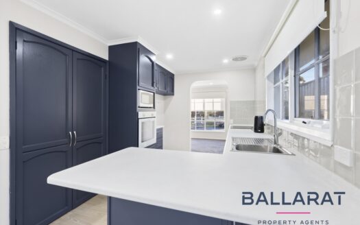Spacious Three-Bedroom, Two-Bathroom Home in Sought-After Black Hill