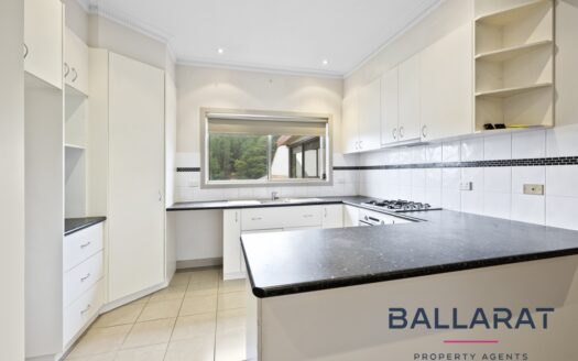 Very Well Presented Three Bedroom Home in Ballarat East