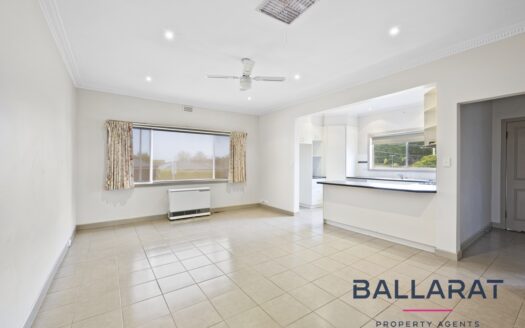 Very Well Presented Three Bedroom Home in Ballarat East