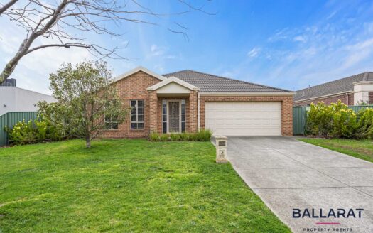 Spacious Four Bedroom Family Living in Sought-After Lake Gardens