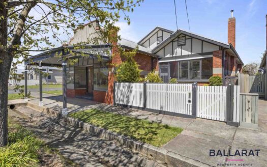 Beautifully Presented Two Bedroom Home in Sought-After Newington