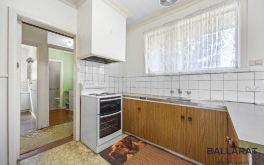 Three Bedroom Home Close to Schools and Parks