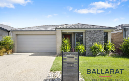 Four Bedroom Home in Prime Lucas Location