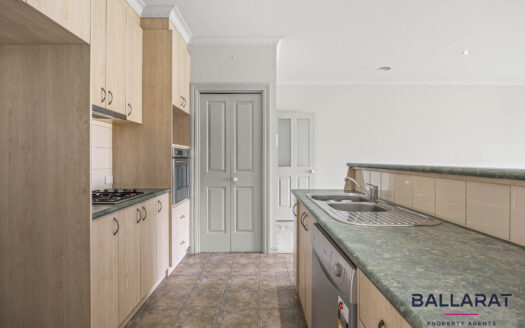 Three Bedroom, Two Bathroom, Double Garage in Central Location