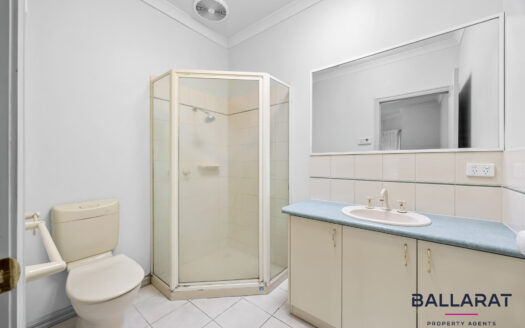 Three Bedroom, Two Bathroom, Double Garage in Central Location