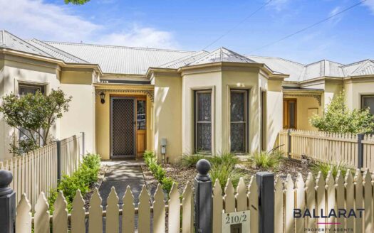 Three Bedroom, Two Bathroom, Double Garage in Central Location