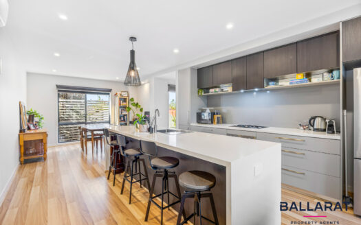 Well Presented Two Bedroom Townhouse in Central Location
