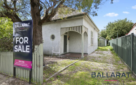 Character-filled Soldiers Hill Gem – Renovators Delight
