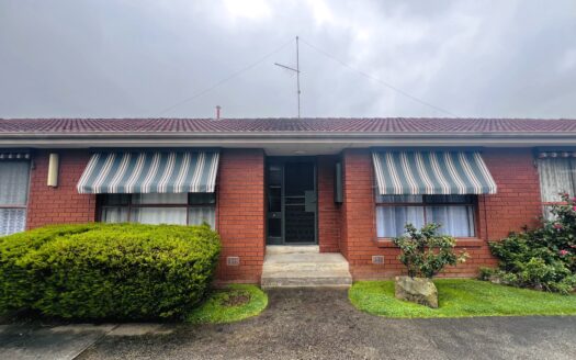 Set And Forget Within Walking Distance To All Amenities
