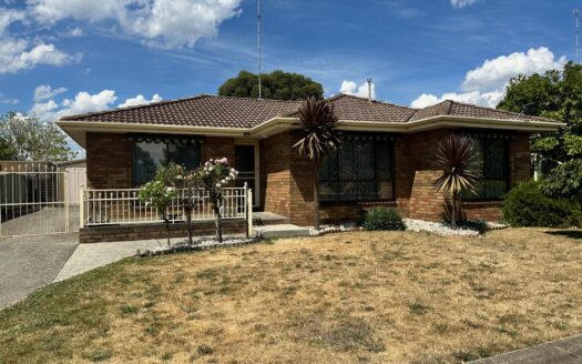 Spacious Family Living – Perfectly Positioned