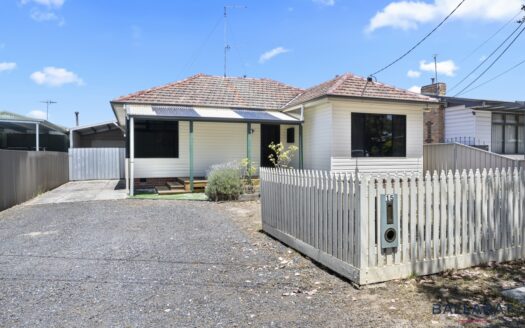 Walk To All Amenities Within Minutes