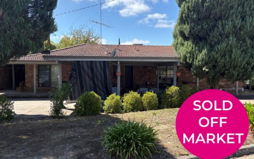 Golden Opportunity In Golden Point Three Bedrooms.