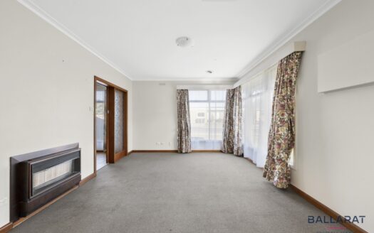 Charming Family Home in Convenient Wendouree Location
